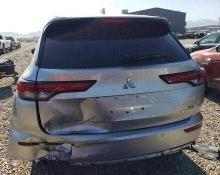 Серый Мицубиси Аутлендер, объемом двигателя 2.4 л и пробегом 3 тыс. км за 28999 $, фото 7 на Automoto.ua