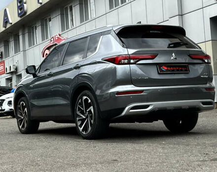 Серый Мицубиси Аутлендер, объемом двигателя 2.36 л и пробегом 48 тыс. км за 38888 $, фото 12 на Automoto.ua