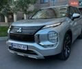 Серый Мицубиси Аутлендер, объемом двигателя 2.5 л и пробегом 24 тыс. км за 35600 $, фото 1 на Automoto.ua