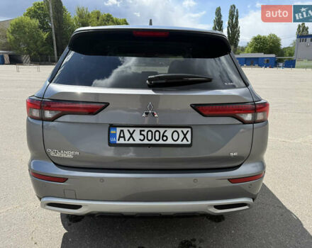 Серый Мицубиси Аутлендер, объемом двигателя 2.49 л и пробегом 21 тыс. км за 29500 $, фото 9 на Automoto.ua