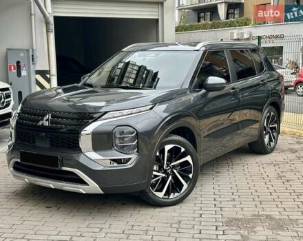 Серый Мицубиси Аутлендер, объемом двигателя 2.49 л и пробегом 6 тыс. км за 34900 $, фото 4 на Automoto.ua