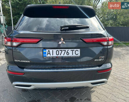 Серый Мицубиси Аутлендер, объемом двигателя 2.36 л и пробегом 7 тыс. км за 47000 $, фото 11 на Automoto.ua