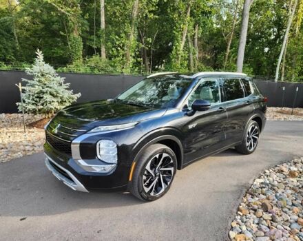 Серый Мицубиси Аутлендер, объемом двигателя 2.4 л и пробегом 25 тыс. км за 14100 $, фото 2 на Automoto.ua