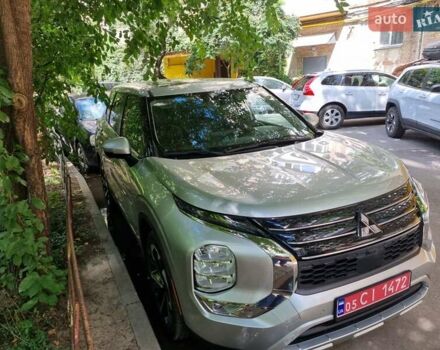 Серый Мицубиси Аутлендер, объемом двигателя 2.49 л и пробегом 3 тыс. км за 32000 $, фото 10 на Automoto.ua