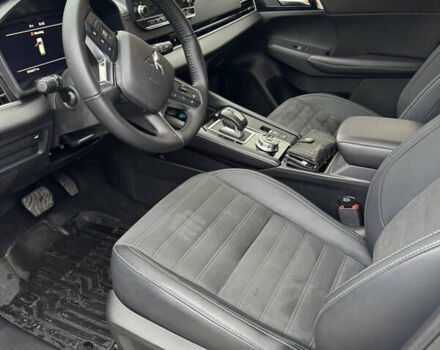 Серый Мицубиси Аутлендер, объемом двигателя 2.49 л и пробегом 2 тыс. км за 27500 $, фото 10 на Automoto.ua