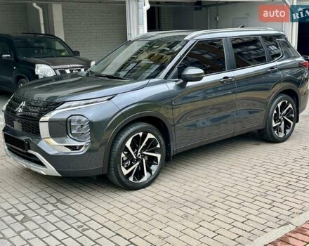 Серый Мицубиси Аутлендер, объемом двигателя 2.49 л и пробегом 6 тыс. км за 34900 $, фото 16 на Automoto.ua