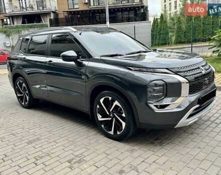 Серый Мицубиси Аутлендер, объемом двигателя 2.49 л и пробегом 6 тыс. км за 34900 $, фото 21 на Automoto.ua