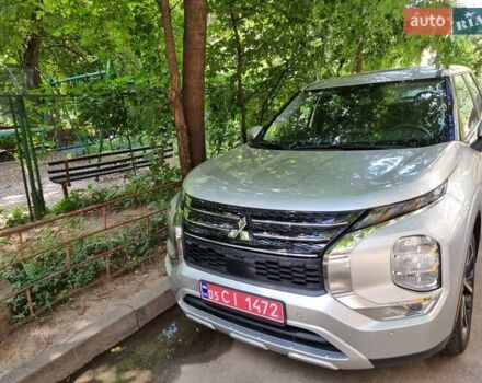 Серый Мицубиси Аутлендер, объемом двигателя 2.49 л и пробегом 3 тыс. км за 32000 $, фото 9 на Automoto.ua