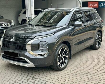 Серый Мицубиси Аутлендер, объемом двигателя 2.49 л и пробегом 6 тыс. км за 34900 $, фото 15 на Automoto.ua