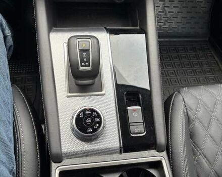 Серый Мицубиси Аутлендер, объемом двигателя 2.49 л и пробегом 11 тыс. км за 38000 $, фото 11 на Automoto.ua