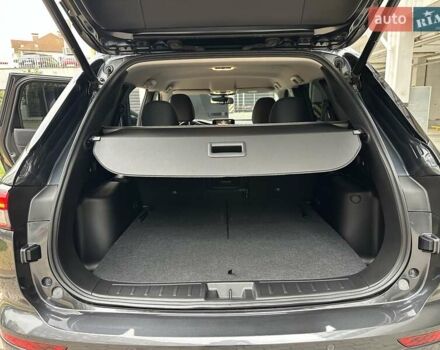 Серый Мицубиси Аутлендер, объемом двигателя 2.49 л и пробегом 6 тыс. км за 34900 $, фото 48 на Automoto.ua