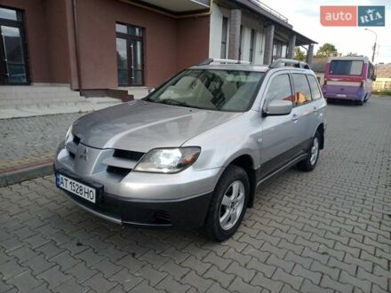 Мицубиси Аутлендер 2003 в Надворной на Automoto.ua Серый Мицубиси Аутлендер, объемом двигателя 2 л и пробегом 499 тыс. км за 4499 $, фото 1 на Automoto.ua