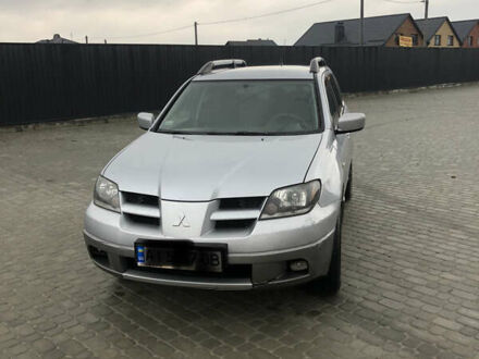 Мицубиси Аутлендер 2003 в Белой Церкве на Automoto.ua Серый Мицубиси Аутлендер, объемом двигателя 2 л и пробегом 320 тыс. км за 4000 $, фото 1 на Automoto.ua