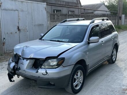 Міцубісі Аутлендер 2003 у Запоріжжя на Automoto.ua Сірий Міцубісі Аутлендер, об'ємом двигуна 2 л та пробігом 320 тис. км за 2600 $, фото 1 на Automoto.ua