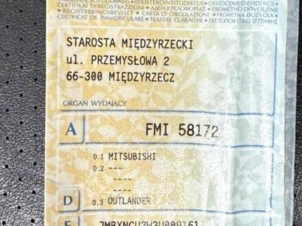 Серый Мицубиси Аутлендер, объемом двигателя 2 л и пробегом 400 тыс. км за 2000 $, фото 1 на Automoto.ua