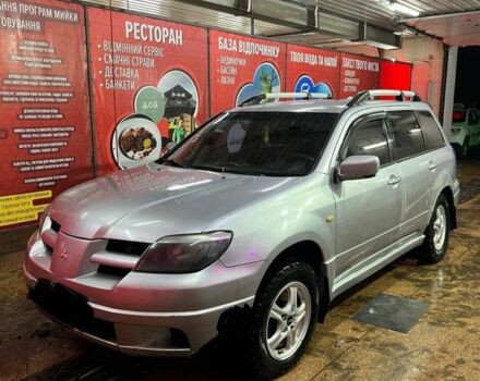 Серый Мицубиси Аутлендер, объемом двигателя 0 л и пробегом 400 тыс. км за 2500 $, фото 1 на Automoto.ua