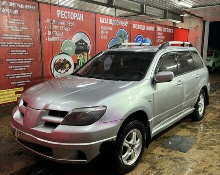 Серый Мицубиси Аутлендер, объемом двигателя 0 л и пробегом 300 тыс. км за 2500 $, фото 1 на Automoto.ua