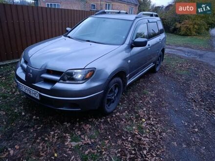 Мицубиси Аутлендер 2003 в Миргороде на Automoto.ua Серый Мицубиси Аутлендер, объемом двигателя 2 л и пробегом 354 тыс. км за 5000 $, фото 1 на Automoto.ua