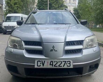 Серый Мицубиси Аутлендер, объемом двигателя 0 л и пробегом 275 тыс. км за 3000 $, фото 1 на Automoto.ua