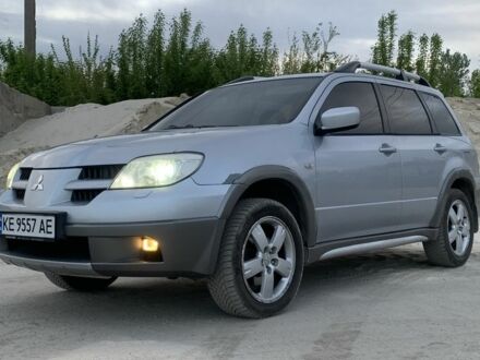Міцубісі Аутлендер 2004 у Дніпро (Дніпропетровську) на Automoto.ua Сірий Міцубісі Аутлендер, об'ємом двигуна 2.4 л та пробігом 229 тис. км за 5800 $, фото 1 на Automoto.ua