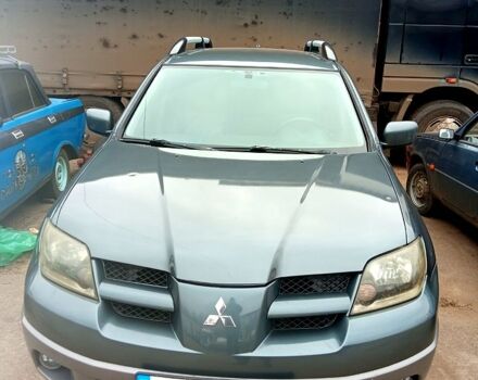 Сірий Міцубісі Аутлендер, об'ємом двигуна 2.4 л та пробігом 204 тис. км за 5600 $, фото 1 на Automoto.ua