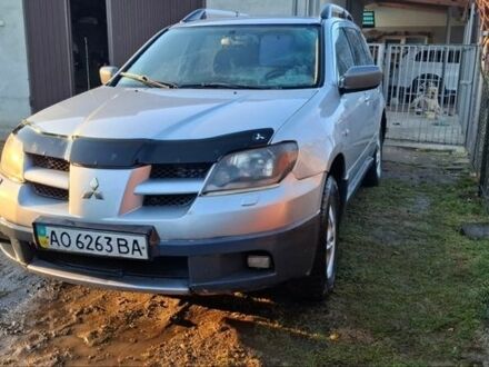 Сірий Міцубісі Аутлендер, об'ємом двигуна 2.35 л та пробігом 501 тис. км за 3999 $, фото 1 на Automoto.ua