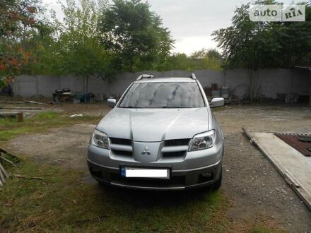 Мицубиси Аутлендер 2005 в Запорожье на Automoto.ua Серый Мицубиси Аутлендер, объемом двигателя 2 л и пробегом 240 тыс. км за 6700 $, фото 1 на Automoto.ua