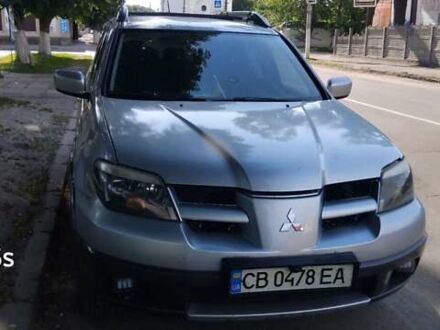 Мицубиси Аутлендер 2005 в Козельце на Automoto.ua Серый Мицубиси Аутлендер, объемом двигателя 2 л и пробегом 237 тыс. км за 5300 $, фото 1 на Automoto.ua