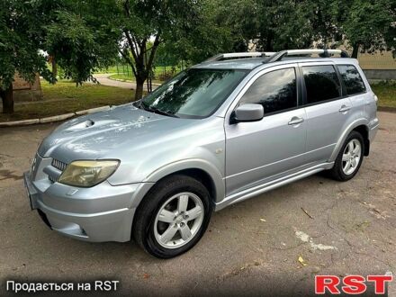 Міцубісі Аутлендер 2005 у Полтаві на Automoto.ua Сірий Міцубісі Аутлендер, об'ємом двигуна 2 л та пробігом 250 тис. км за 5800 $, фото 1 на Automoto.ua