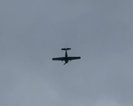 Серый Мицубиси Аутлендер, объемом двигателя 2 л и пробегом 209 тыс. км за 5999 $, фото 1 на Automoto.ua