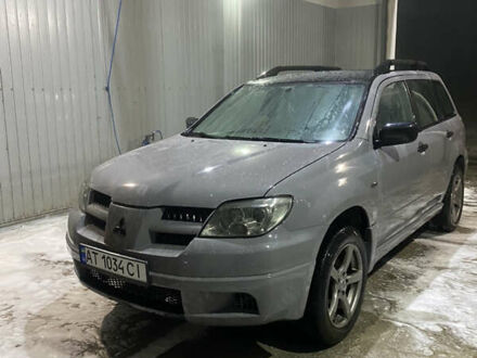 Міцубісі Аутлендер 2006 у Бурштыне на Automoto.ua Сірий Міцубісі Аутлендер, об'ємом двигуна 2 л та пробігом 480 тис. км за 5600 $, фото 1 на Automoto.ua