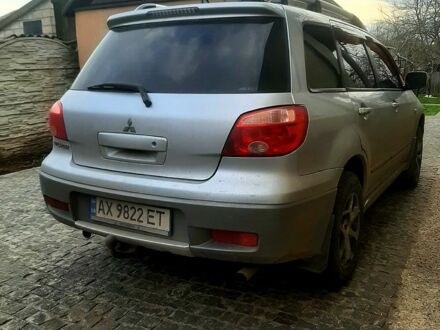 Міцубісі Аутлендер 2006 у Харкові на Automoto.ua Сірий Міцубісі Аутлендер, об'ємом двигуна 2 л та пробігом 250 тис. км за 6500 $, фото 1 на Automoto.ua