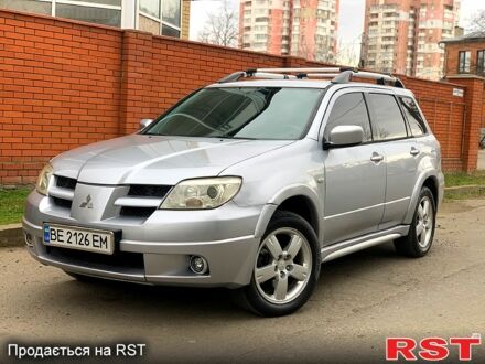 Міцубісі Аутлендер 2006 у Миколаєві на Automoto.ua Сірий Міцубісі Аутлендер, об'ємом двигуна 2.4 л та пробігом 267 тис. км за 6300 $, фото 1 на Automoto.ua