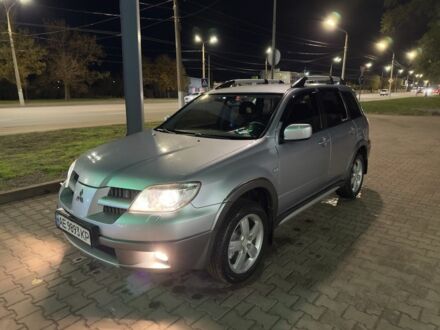 Мицубиси Аутлендер 2006 в Кривом Роге на Automoto.ua Серый Мицубиси Аутлендер, объемом двигателя 2 л и пробегом 200 тыс. км за 5400 $, фото 1 на Automoto.ua