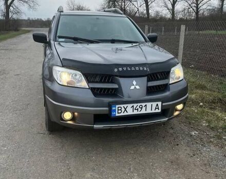 Сірий Міцубісі Аутлендер, об'ємом двигуна 2 л та пробігом 285 тис. км за 7300 $, фото 1 на Automoto.ua