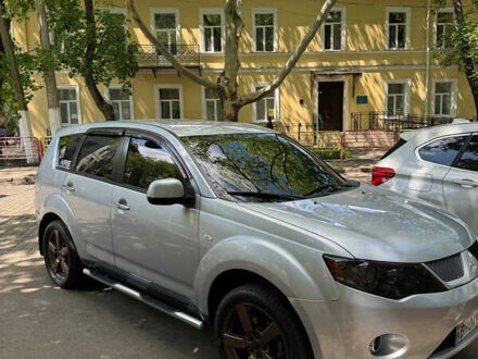 Мицубиси Аутлендер 2007 в Одессе на Automoto.ua Серый Мицубиси Аутлендер, объемом двигателя 3 л и пробегом 205 тыс. км за 7700 $, фото 1 на Automoto.ua