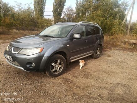 Мицубиси Аутлендер 2007 в Славянске на Automoto.ua Серый Мицубиси Аутлендер, объемом двигателя 2 л и пробегом 200 тыс. км за 5000 $, фото 1 на Automoto.ua
