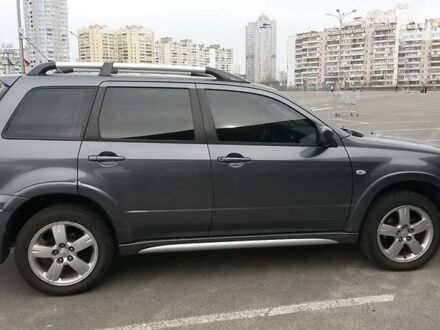 Міцубісі Аутлендер 2007 у Києві на Automoto.ua Сірий Міцубісі Аутлендер, об'ємом двигуна 2.4 л та пробігом 211 тис. км за 6300 $, фото 1 на Automoto.ua