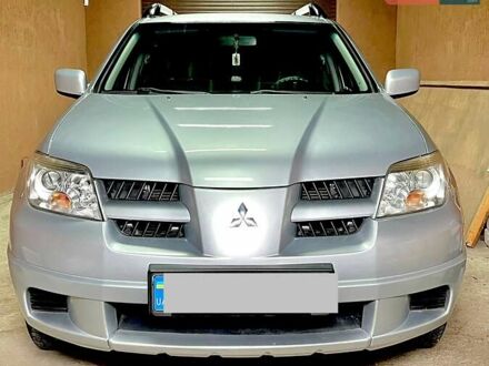 Міцубісі Аутлендер 2007 у Харкові на Automoto.ua Сірий Міцубісі Аутлендер, об'ємом двигуна 2 л та пробігом 256 тис. км за 7000 $, фото 1 на Automoto.ua
