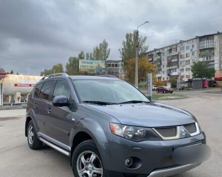 Міцубісі Аутлендер 2007 у Славянске на Automoto.ua Сірий Міцубісі Аутлендер, об'ємом двигуна 2 л та пробігом 121 тис. км за 5300 $, фото 1 на Automoto.ua