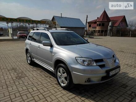 Міцубісі Аутлендер 2007 у Сторожинце на Automoto.ua Сірий Міцубісі Аутлендер, об'ємом двигуна 2 л та пробігом 160 тис. км за 7800 $, фото 1 на Automoto.ua
