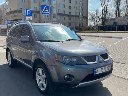 Мицубиси Аутлендер 2007 в Борисполе на Automoto.ua Серый Мицубиси Аутлендер, объемом двигателя 3 л и пробегом 260 тыс. км за 9299 $, фото 1 на Automoto.ua