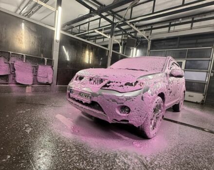 Серый Мицубиси Аутлендер, объемом двигателя 3 л и пробегом 2 тыс. км за 10000 $, фото 1 на Automoto.ua