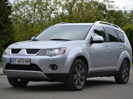 Міцубісі Аутлендер 2007 у Калуше на Automoto.ua Сірий Міцубісі Аутлендер, об'ємом двигуна 2.2 л та пробігом 221 тис. км за 8800 $, фото 1 на Automoto.ua