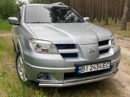Мицубиси Аутлендер 2007 в Полтаве на Automoto.ua Серый Мицубиси Аутлендер, объемом двигателя 2 л и пробегом 270 тыс. км за 7400 $, фото 1 на Automoto.ua