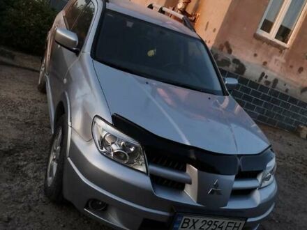 Міцубісі Аутлендер 2007 у Хмельницькому на Automoto.ua Сірий Міцубісі Аутлендер, об'ємом двигуна 2.4 л та пробігом 117 тис. км за 7950 $, фото 1 на Automoto.ua