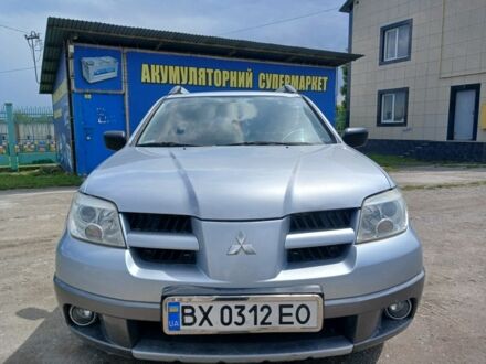 Мицубиси Аутлендер 2007 в Дунаевцах на Automoto.ua Серый Мицубиси Аутлендер, объемом двигателя 2 л и пробегом 190 тыс. км за 6600 $, фото 1 на Automoto.ua