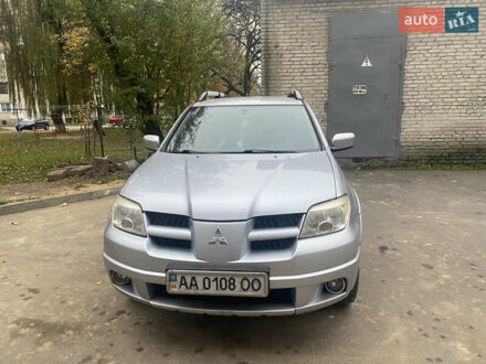 Міцубісі Аутлендер 2007 у Луцьку на Automoto.ua Сірий Міцубісі Аутлендер, об'ємом двигуна 2 л та пробігом 255 тис. км за 5600 $, фото 1 на Automoto.ua