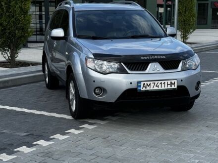 Міцубісі Аутлендер 2007 у Києві на Automoto.ua Сірий Міцубісі Аутлендер, об'ємом двигуна 2.4 л та пробігом 290 тис. км за 7890 $, фото 1 на Automoto.ua