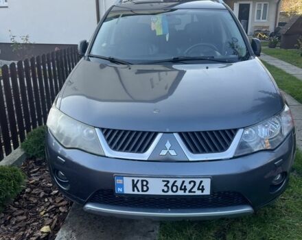 Сірий Міцубісі Аутлендер, об'ємом двигуна 0 л та пробігом 330 тис. км за 4500 $, фото 1 на Automoto.ua